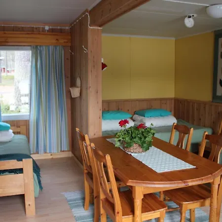 Petaejaekylae Camping Moekit Kuusamo